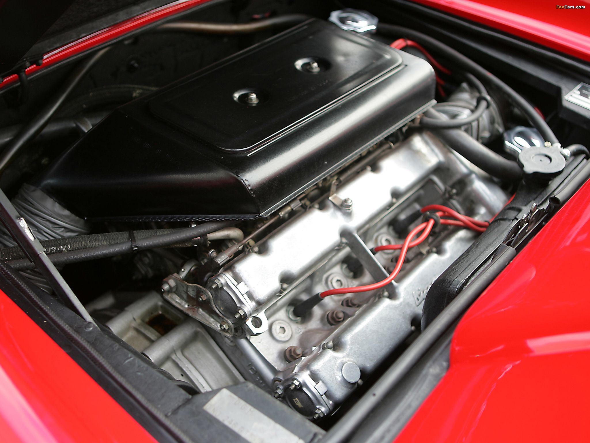 Photos of Ferrari Dino 246 GTS 1972–74 (2048 x 1536)