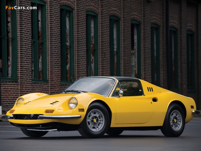 Photos of Ferrari Dino 246 GTS US-spec 1972–74 (640 x 480)