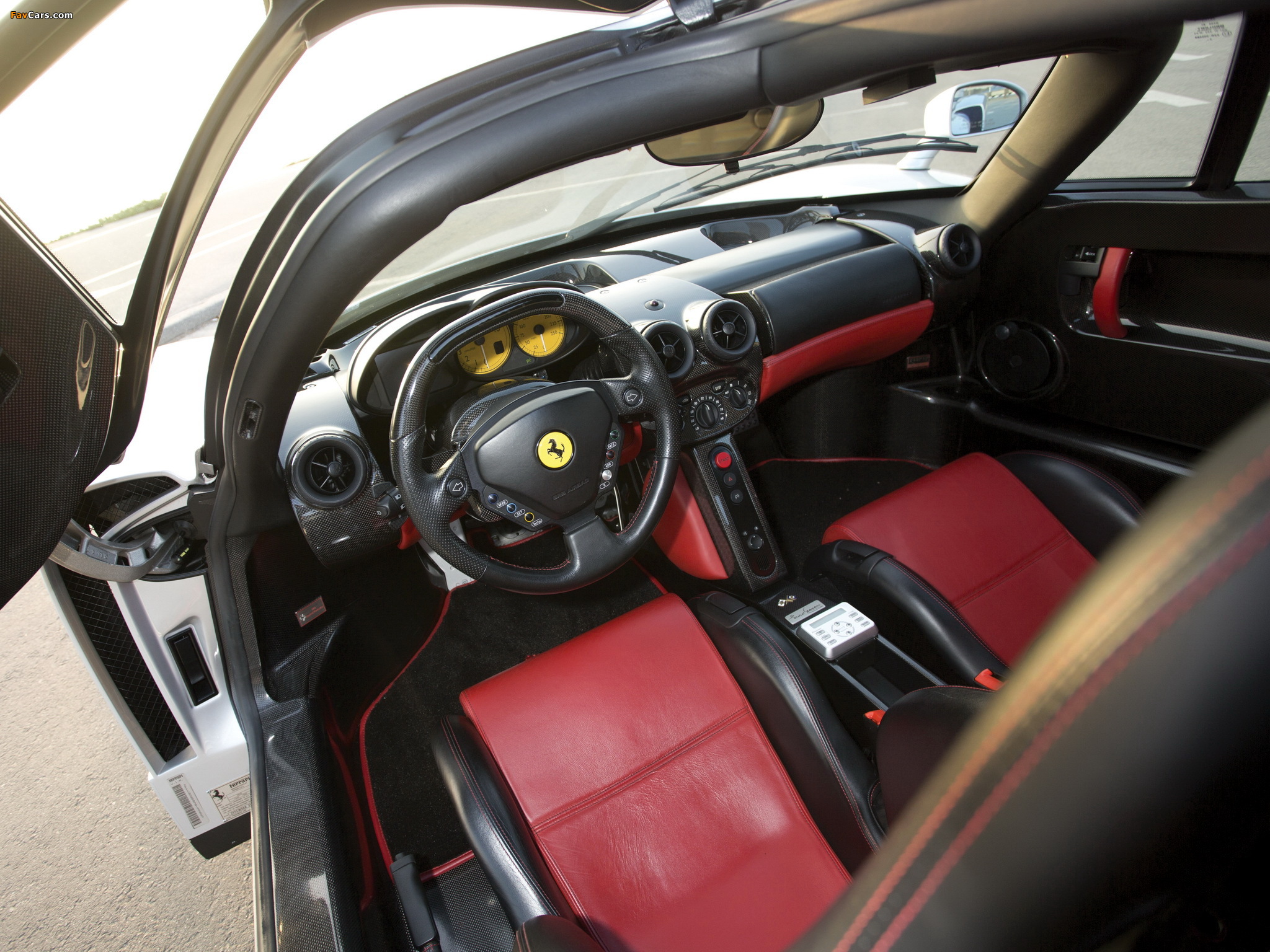 Ferrari Enzo US-spec 2002–04 images (2048 x 1536)