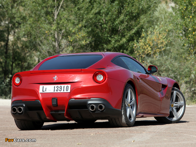 Photos of Ferrari F12berlinetta 2012 (640 x 480)