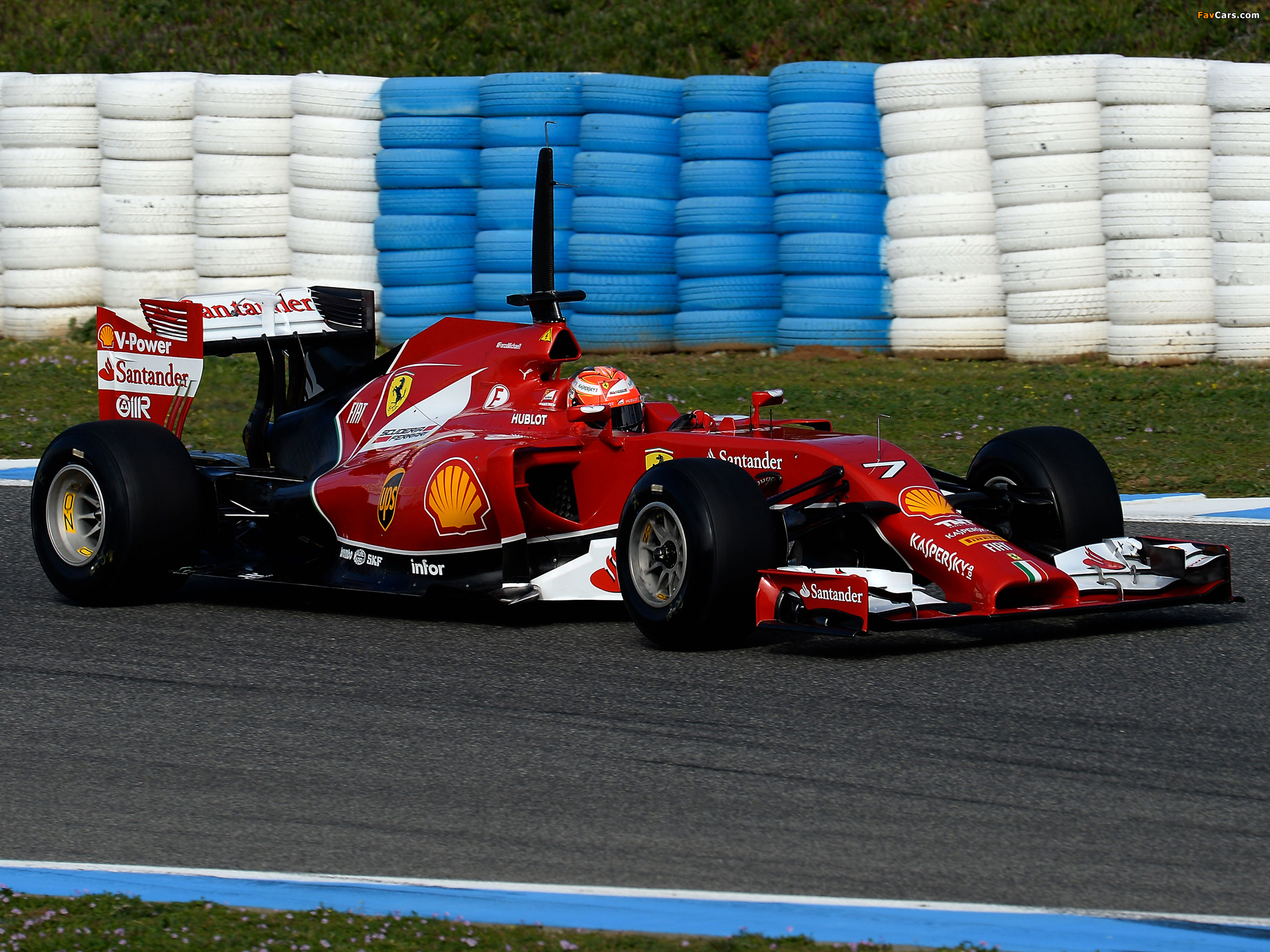 Ferrari F14 T 2014 images (2048 x 1536)