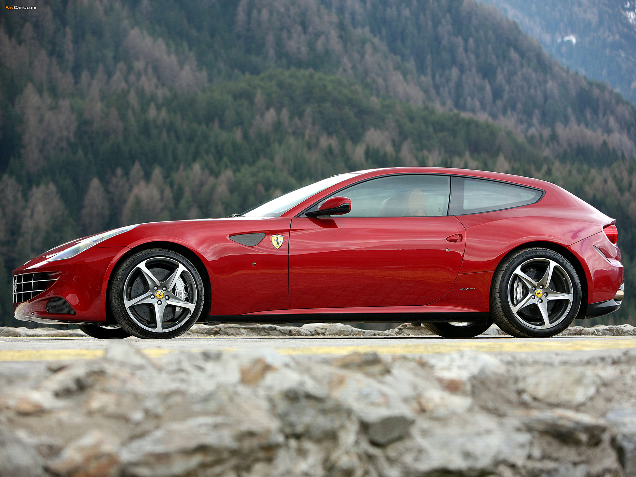 Images of Ferrari FF 2011 (2048 x 1536)