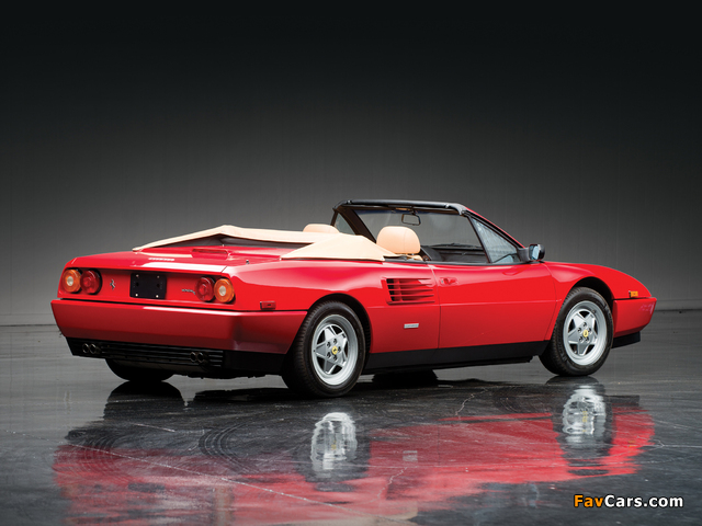 Photos of Ferrari Mondial T Cabriolet 1989–93 (640 x 480)