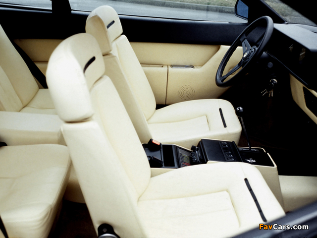 Pictures of Ferrari Mondial 8 1980–82 (640 x 480)