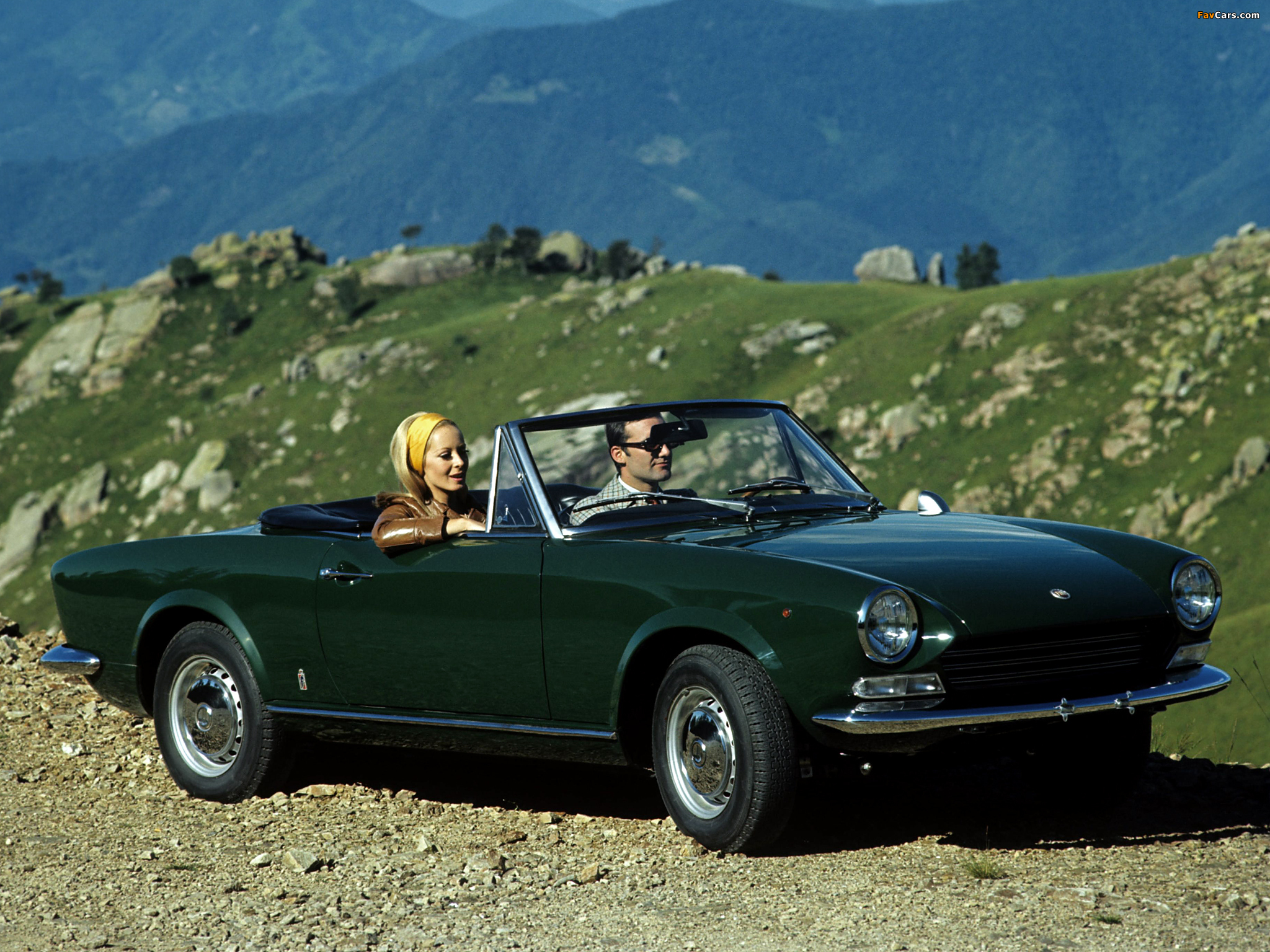 Fiat 124 Sport Spider (AS) 1966–70 wallpapers (2048 x 1536)