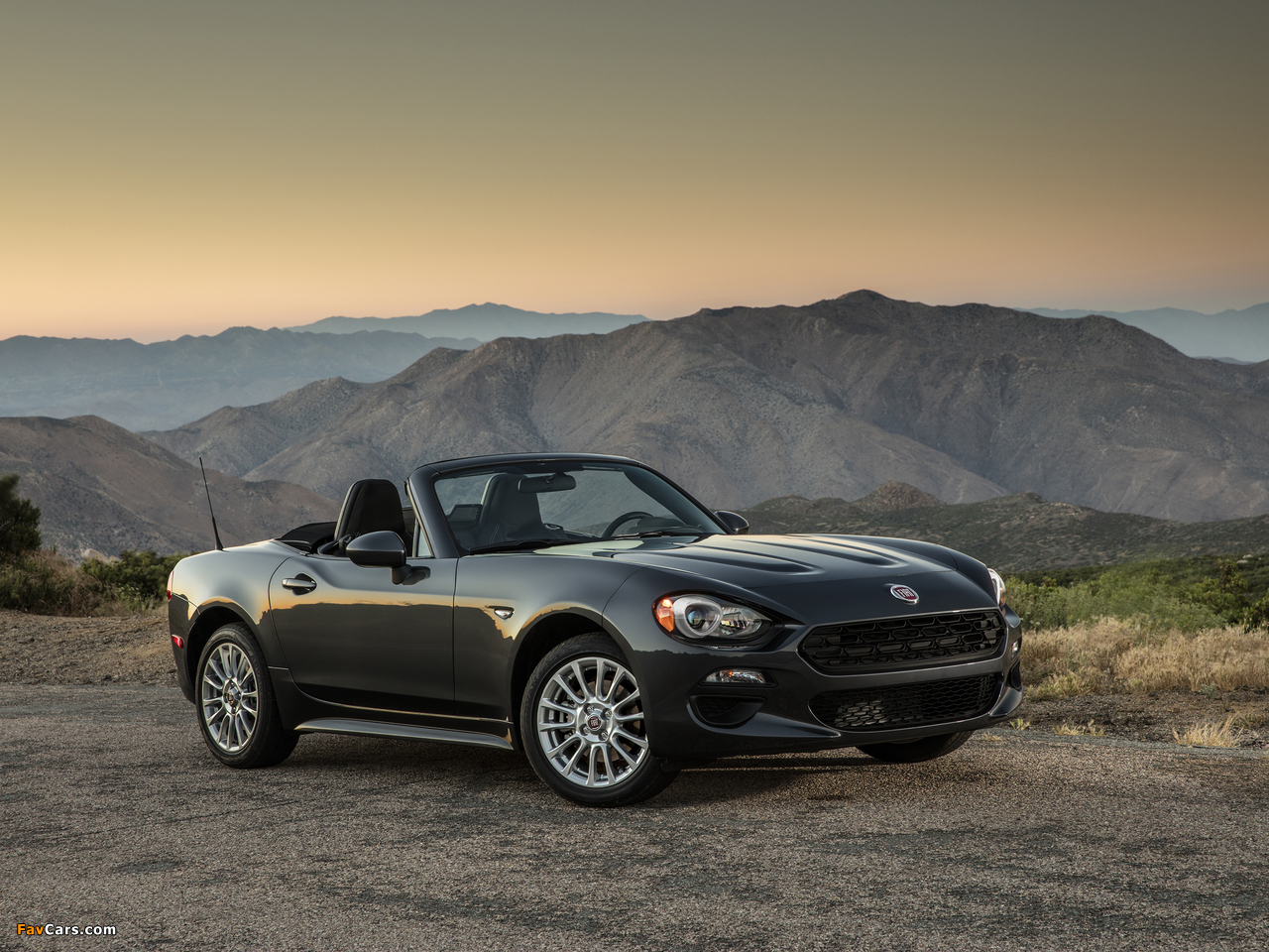 Fiat 124 Spider Classica (348) 2016 wallpapers (1280 x 960)