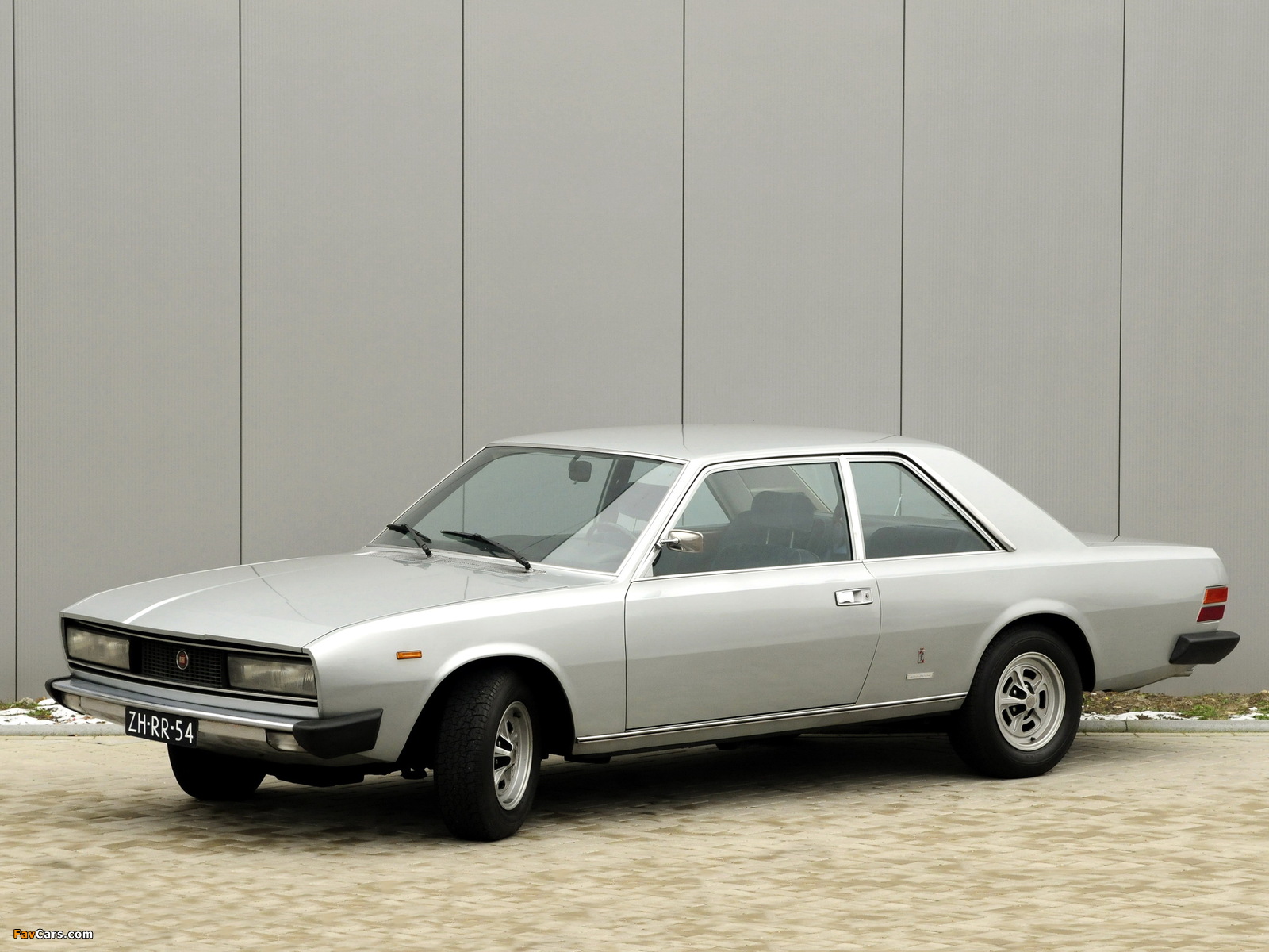 Fiat 130 Coupe 1971–78 wallpapers (1600 x 1200)