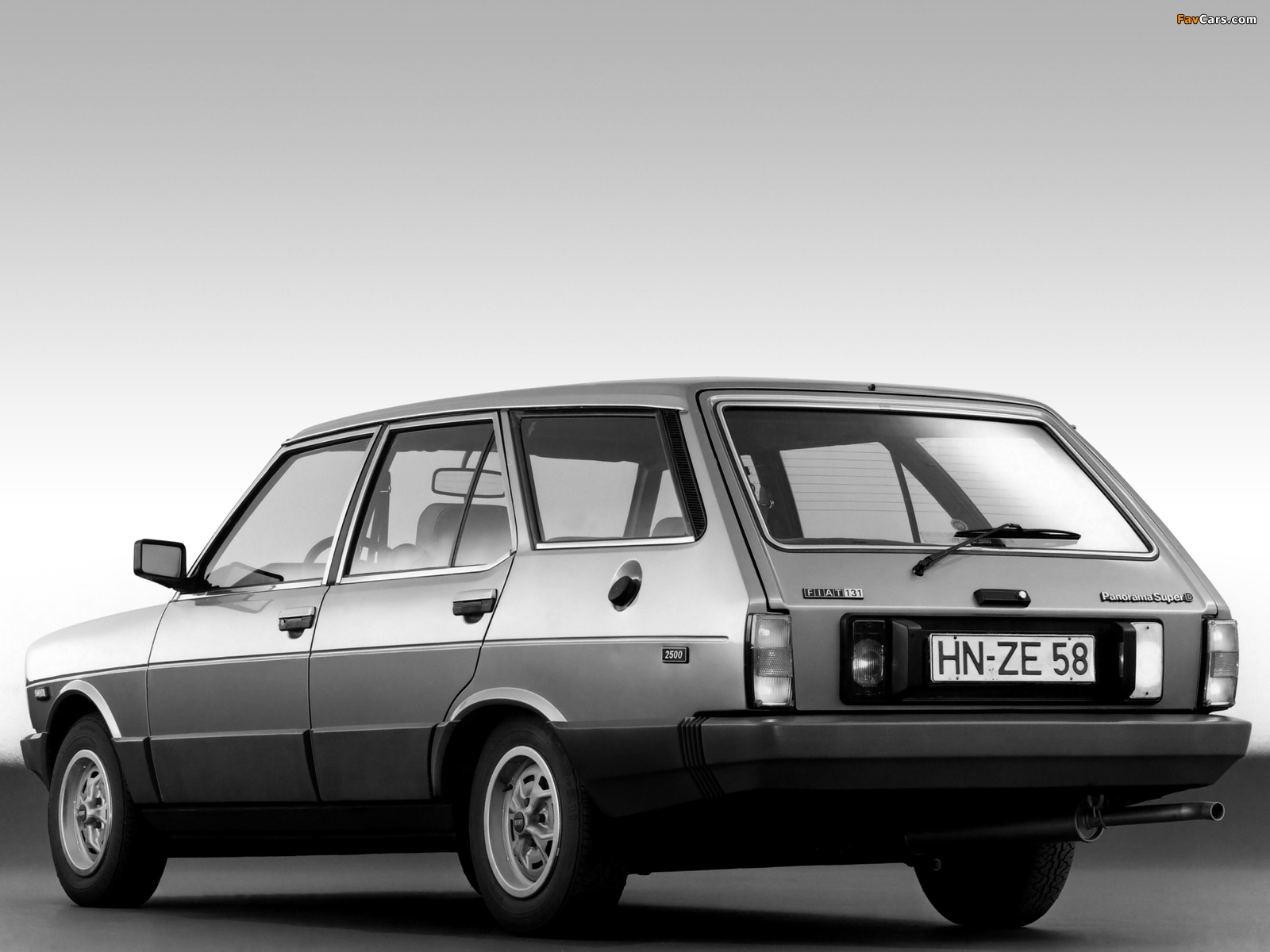 Fiat 131 Panorama Super D 1981–83 wallpapers (1600 x 1200)