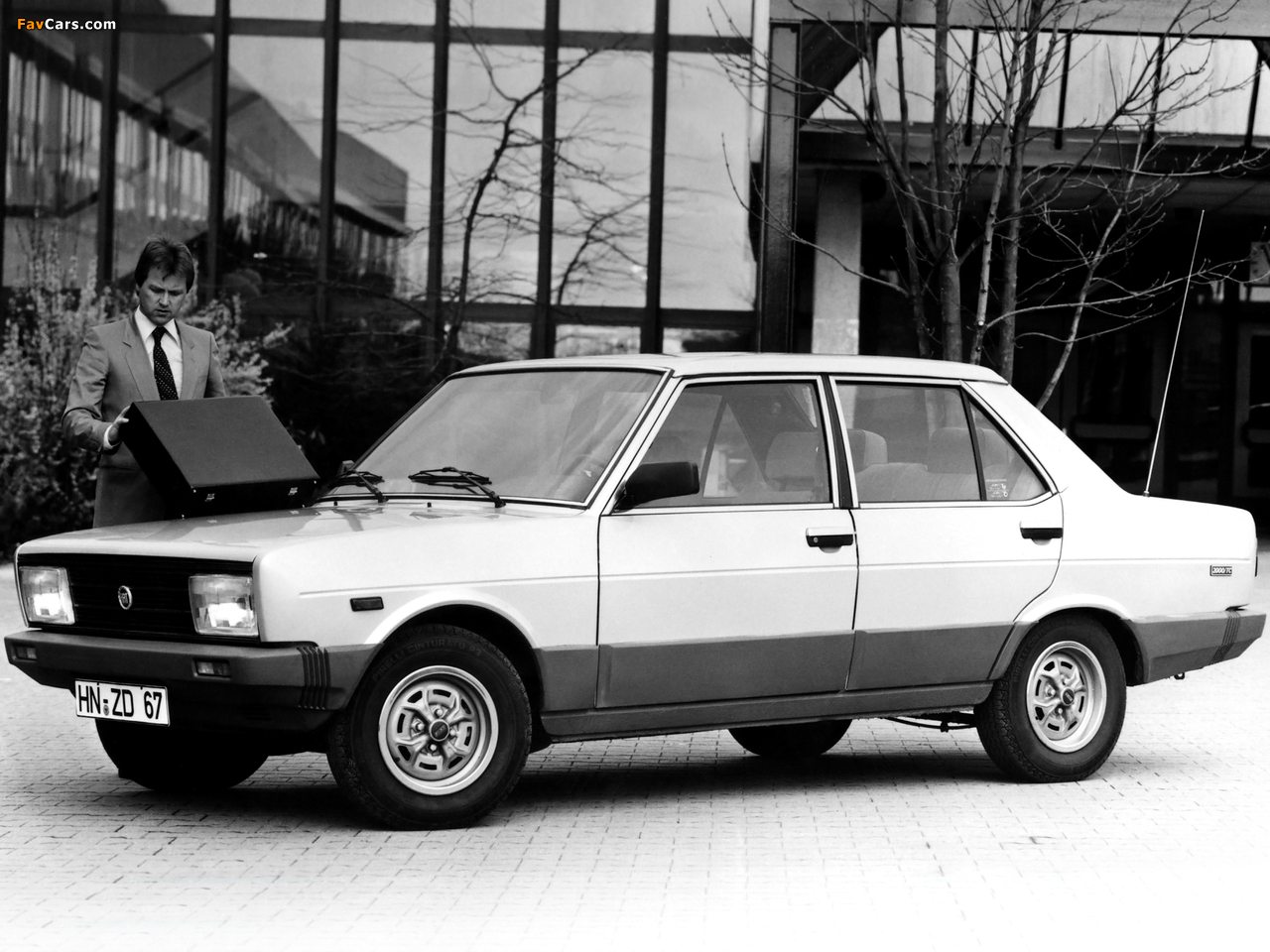 Photos of Fiat 131 Supermirafiori 1981–83 (1280 x 960)