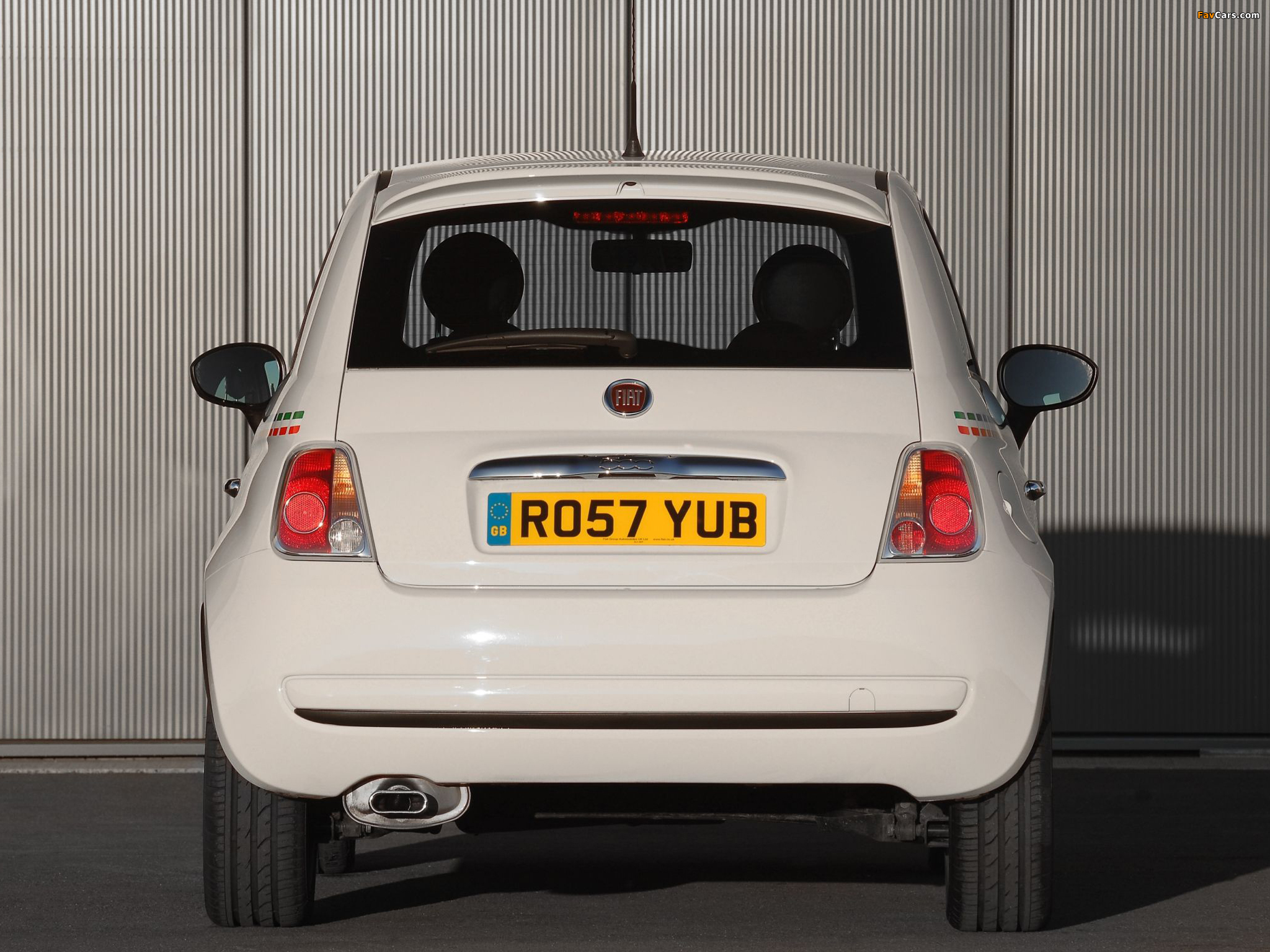 Fiat 500 UK-spec 2008 wallpapers (2048 x 1536)