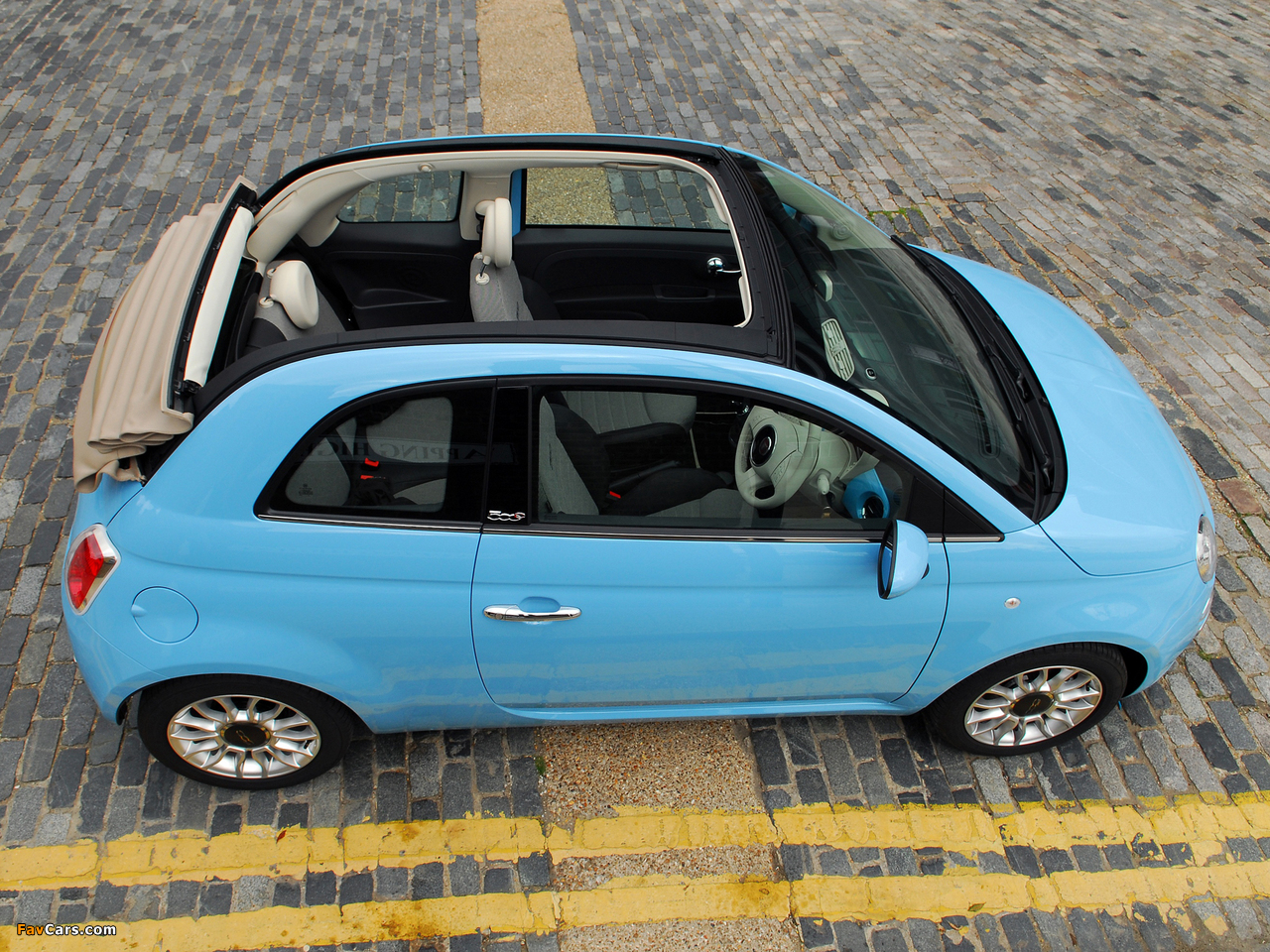 Fiat 500C TwinAir UK-spec 2010 images (1280 x 960)