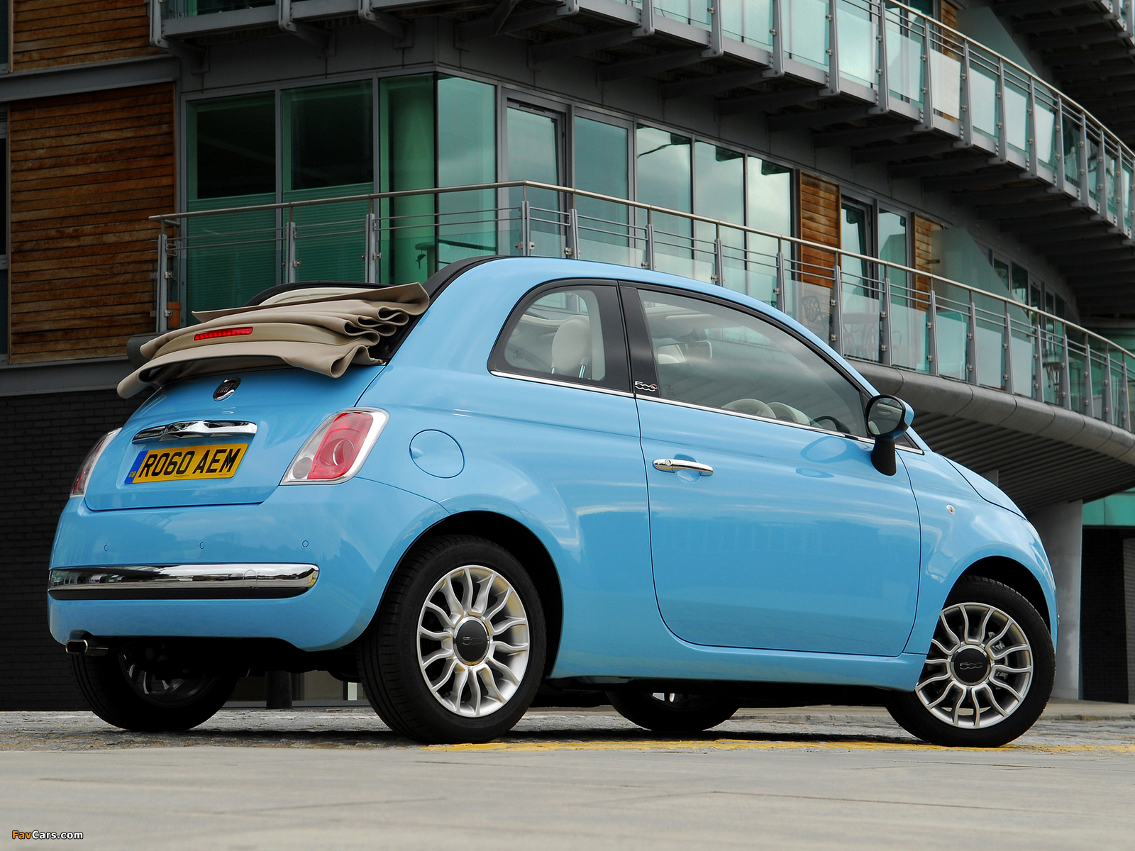 Fiat 500C TwinAir UK-spec 2010 photos (1600 x 1200)