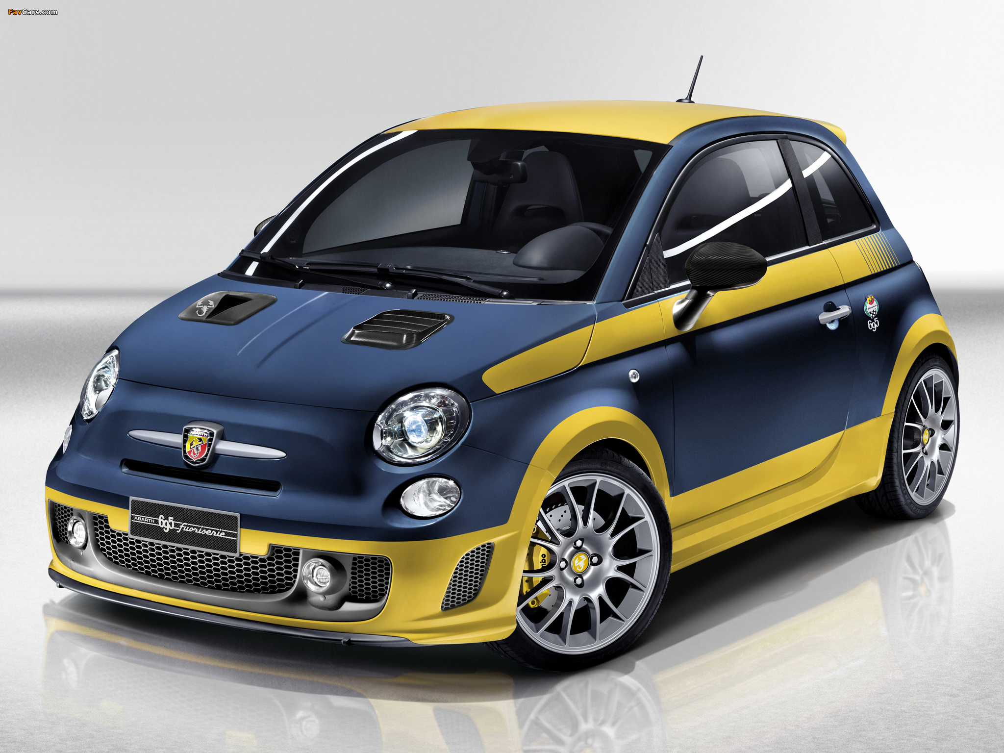 Abarth 695 Fuori Serie 2012 images (2048 x 1536)