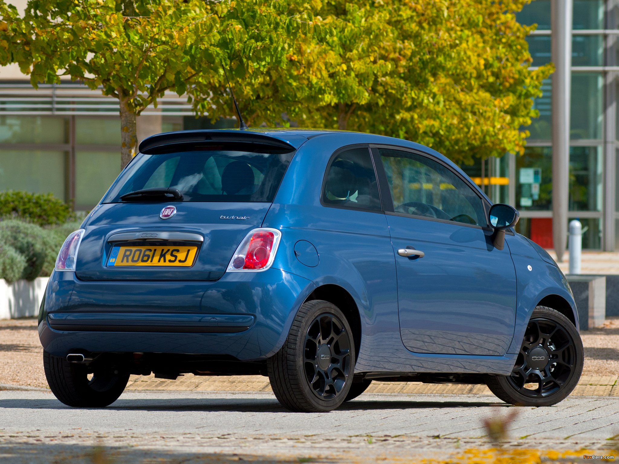 Images of Fiat 500 TwinAir Plus UK-spec 2011 (2048 x 1536)