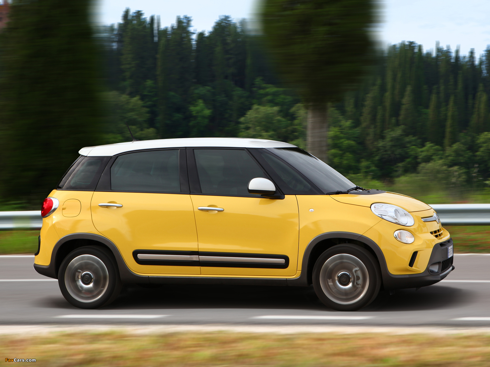 Fiat 500L Trekking (330) 2013 images (1600 x 1200)