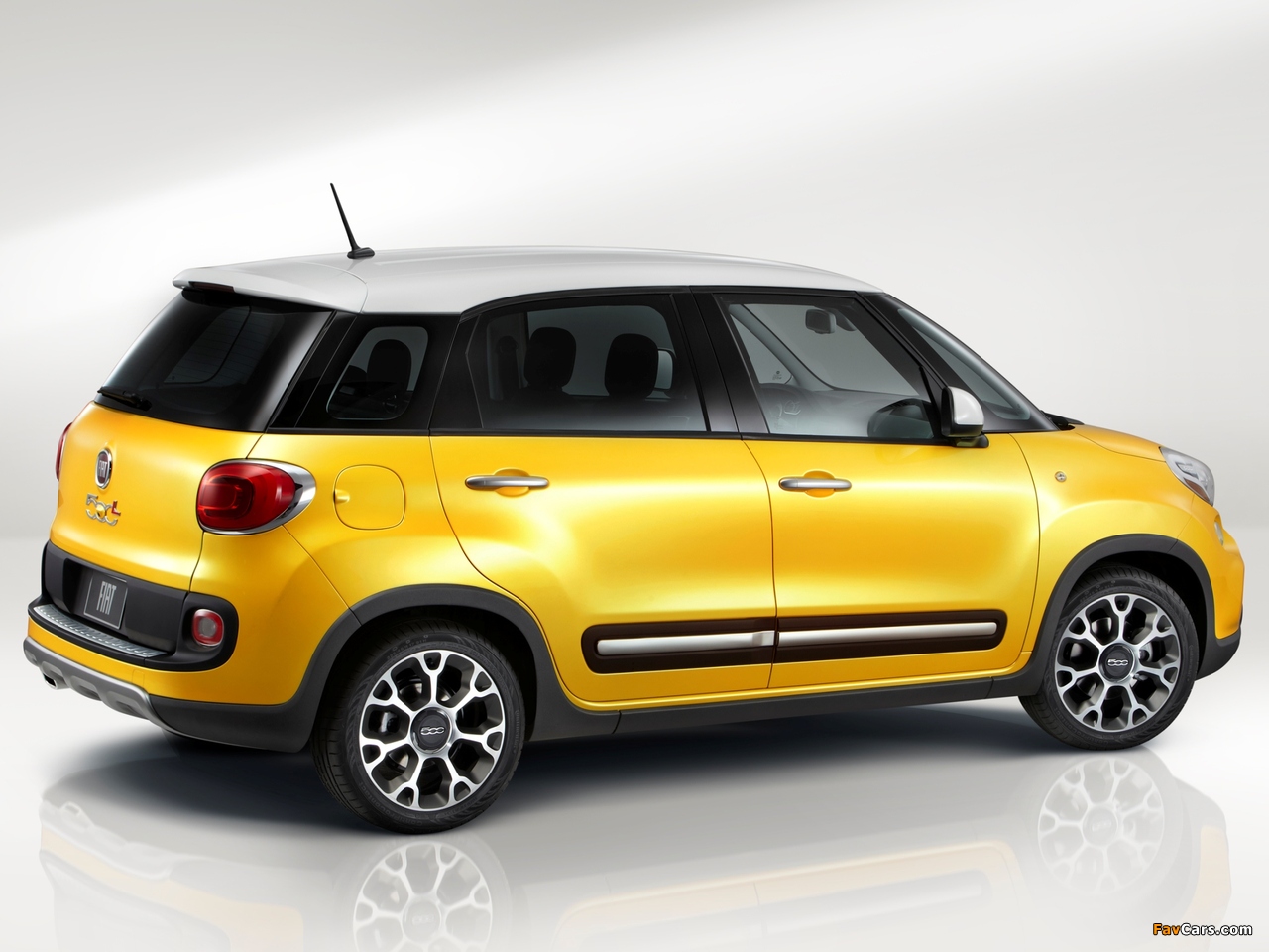 Fiat 500L Trekking US-spec (330) 2013 photos (1280 x 960)