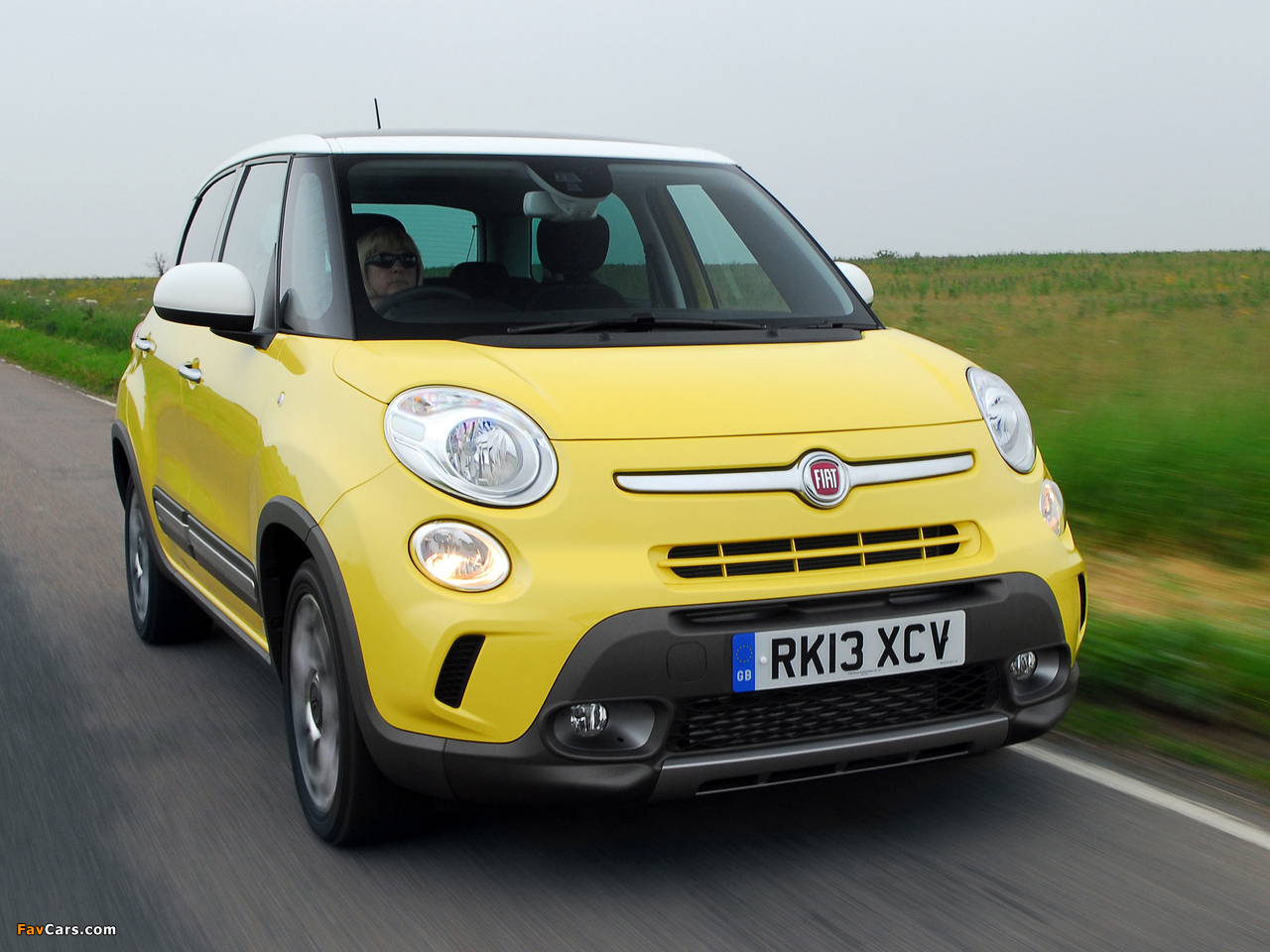 Fiat 500L Trekking UK-spec (330) 2013 wallpapers (1280 x 960)