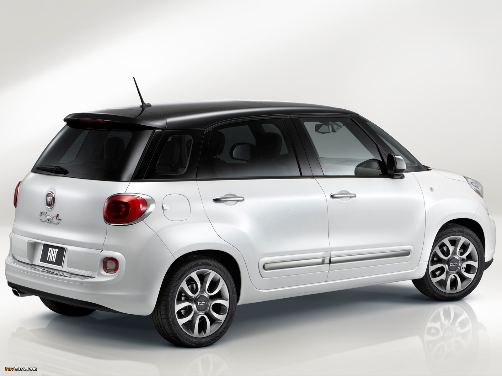 Fiat 500L US-spec (330) 2013 wallpapers (1600 x 1200)