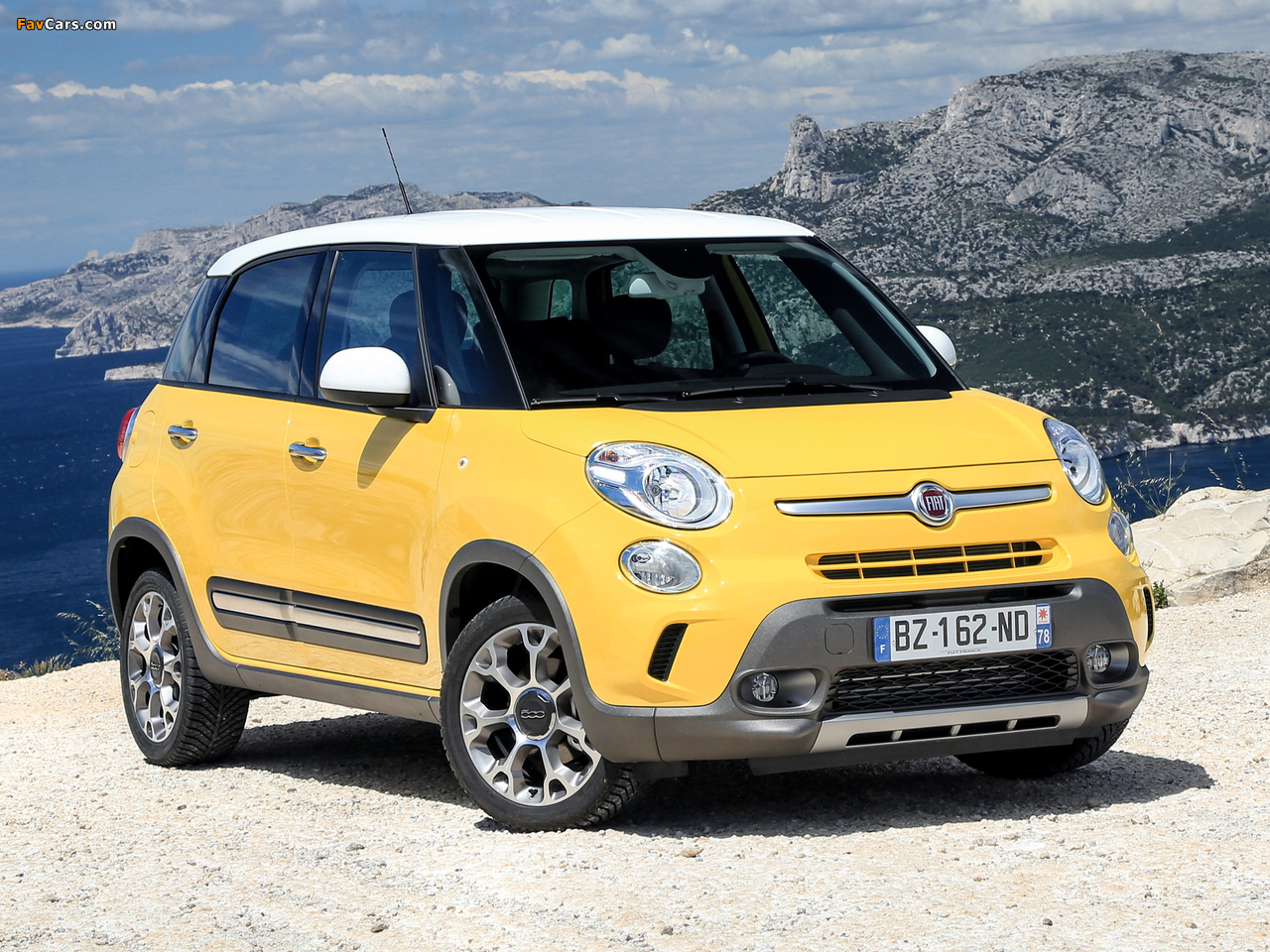 Fiat 500L Trekking (330) 2013 wallpapers (1280 x 960)