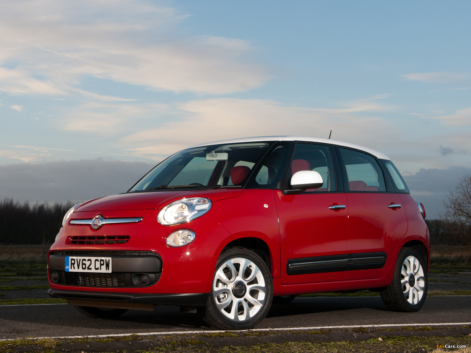 Images of Fiat 500L UK-spec (330) 2013 (1600 x 1200)