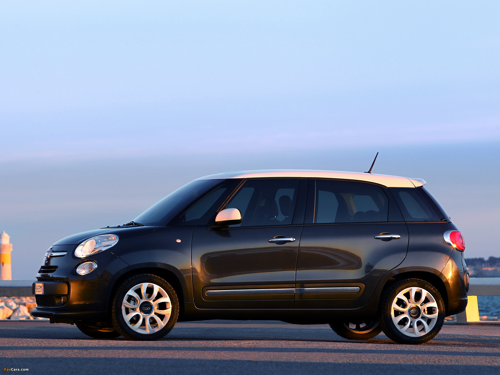 Pictures of Fiat 500L (330) 2012 (2048 x 1536)