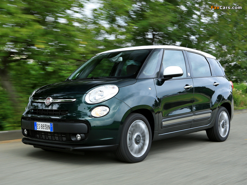 Pictures of Fiat 500L Living (330) 2013 (800 x 600)