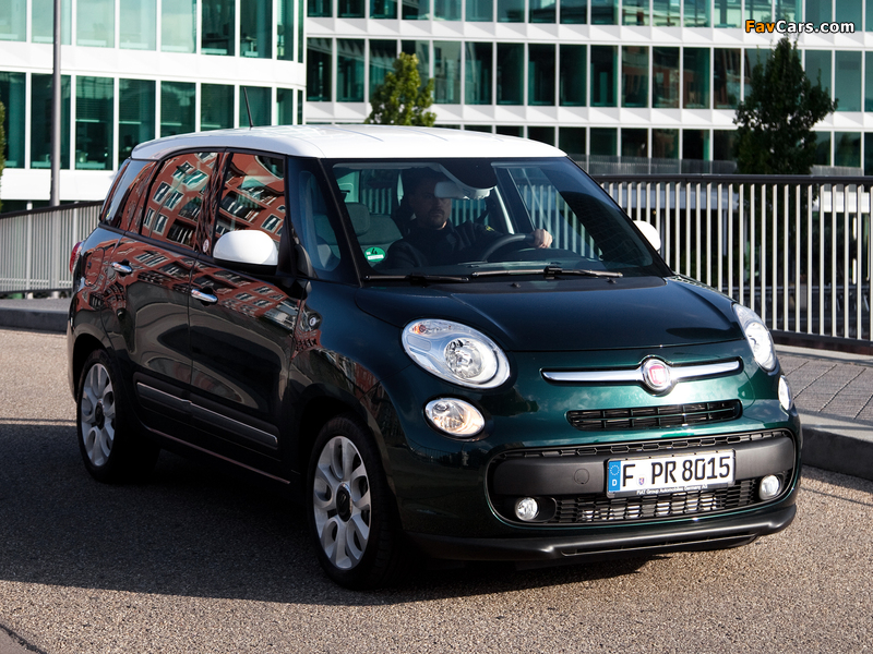 Pictures of Fiat 500L Living (330) 2013 (800 x 600)