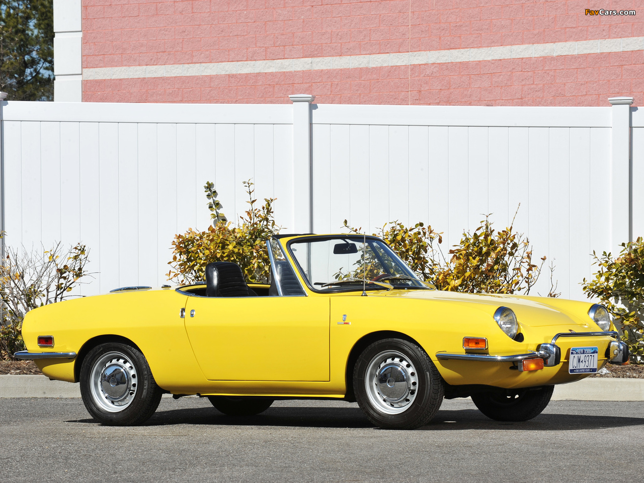 Photos of Fiat 850 Sport Spider US-spec 1968–72 (1280 x 960)