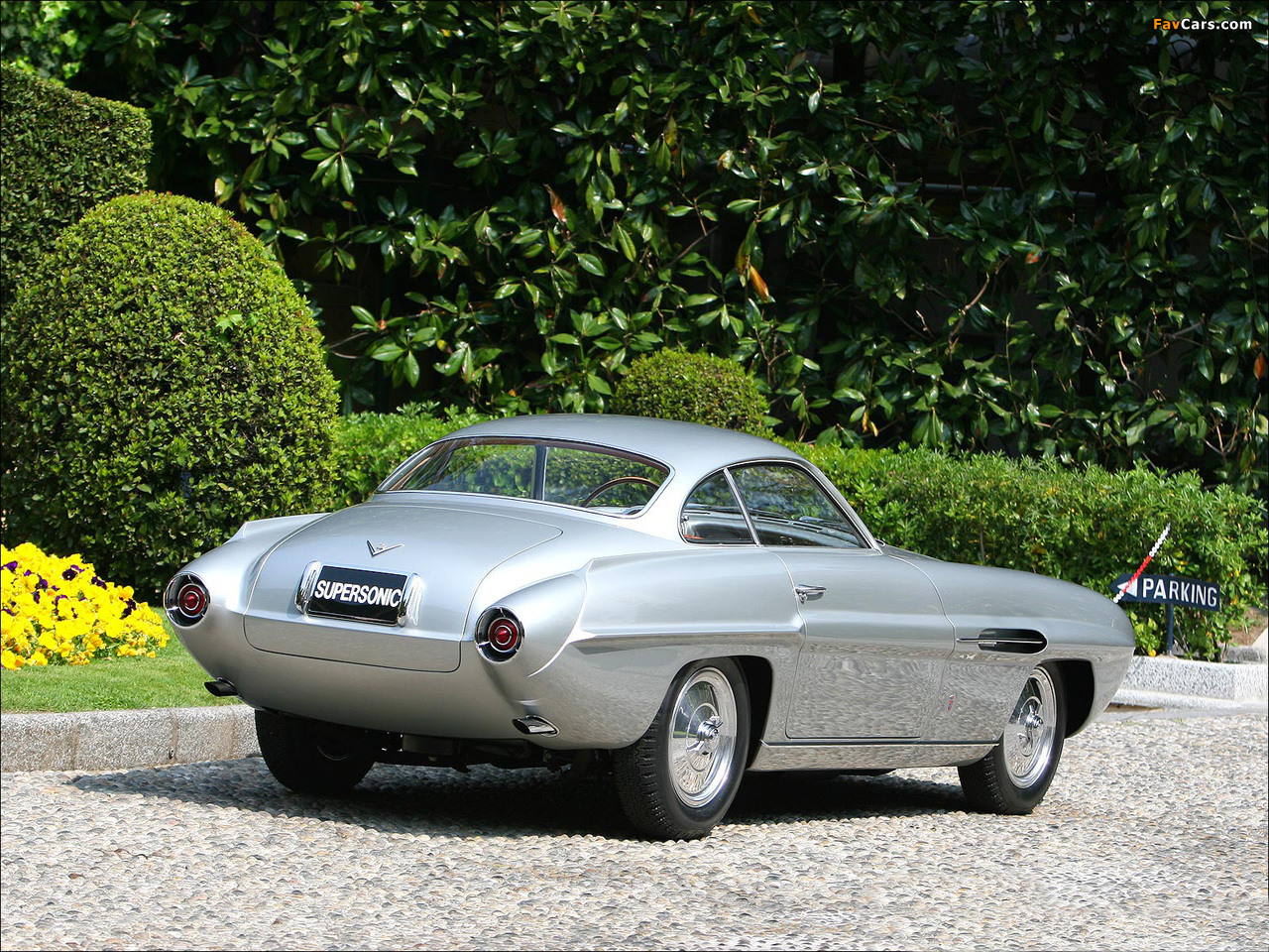 Fiat 8V Ghia Supersonic 1952–54 images (1280 x 960)