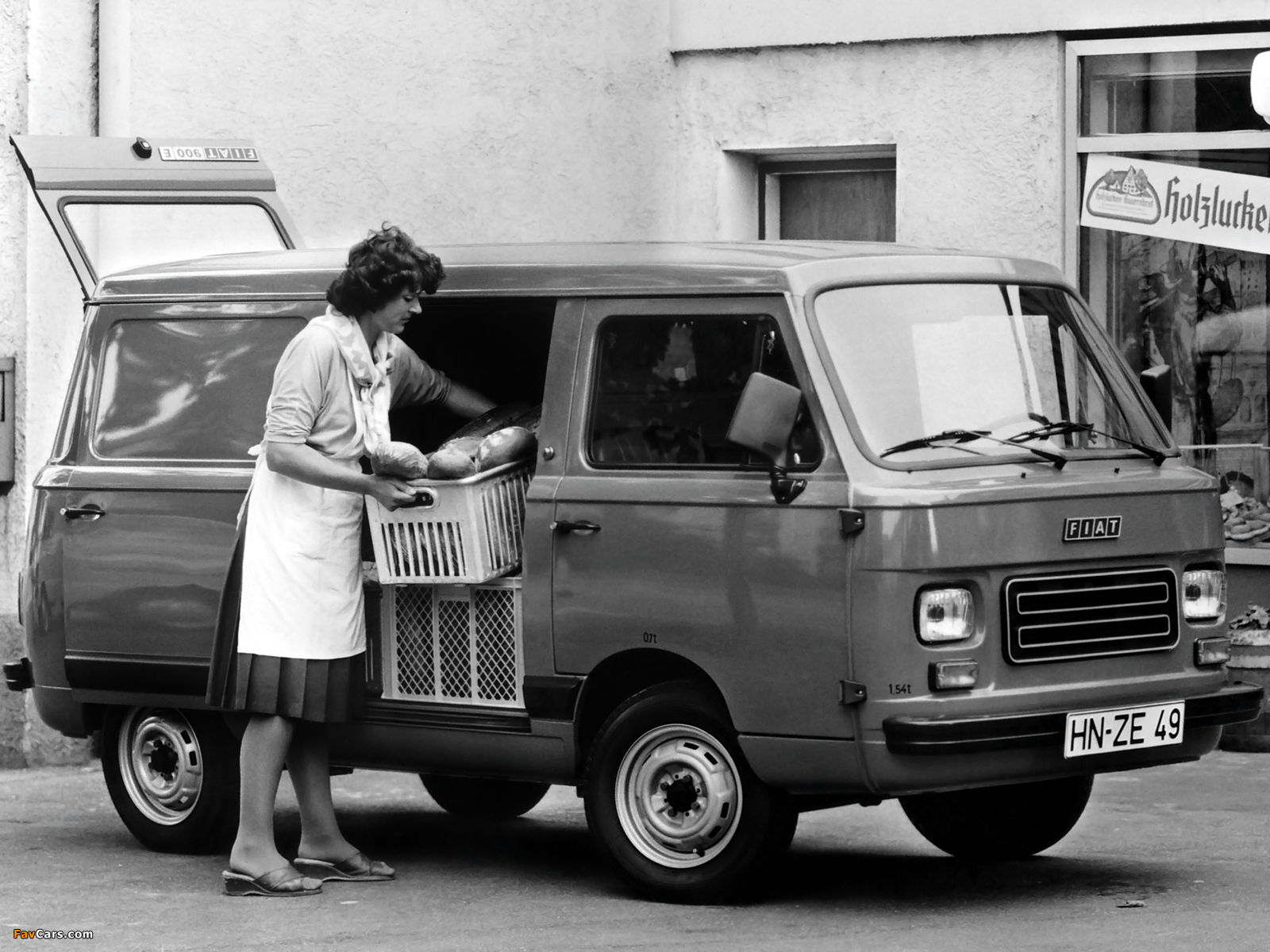 Fiat 900E Van 1980–85 images (1600 x 1200)