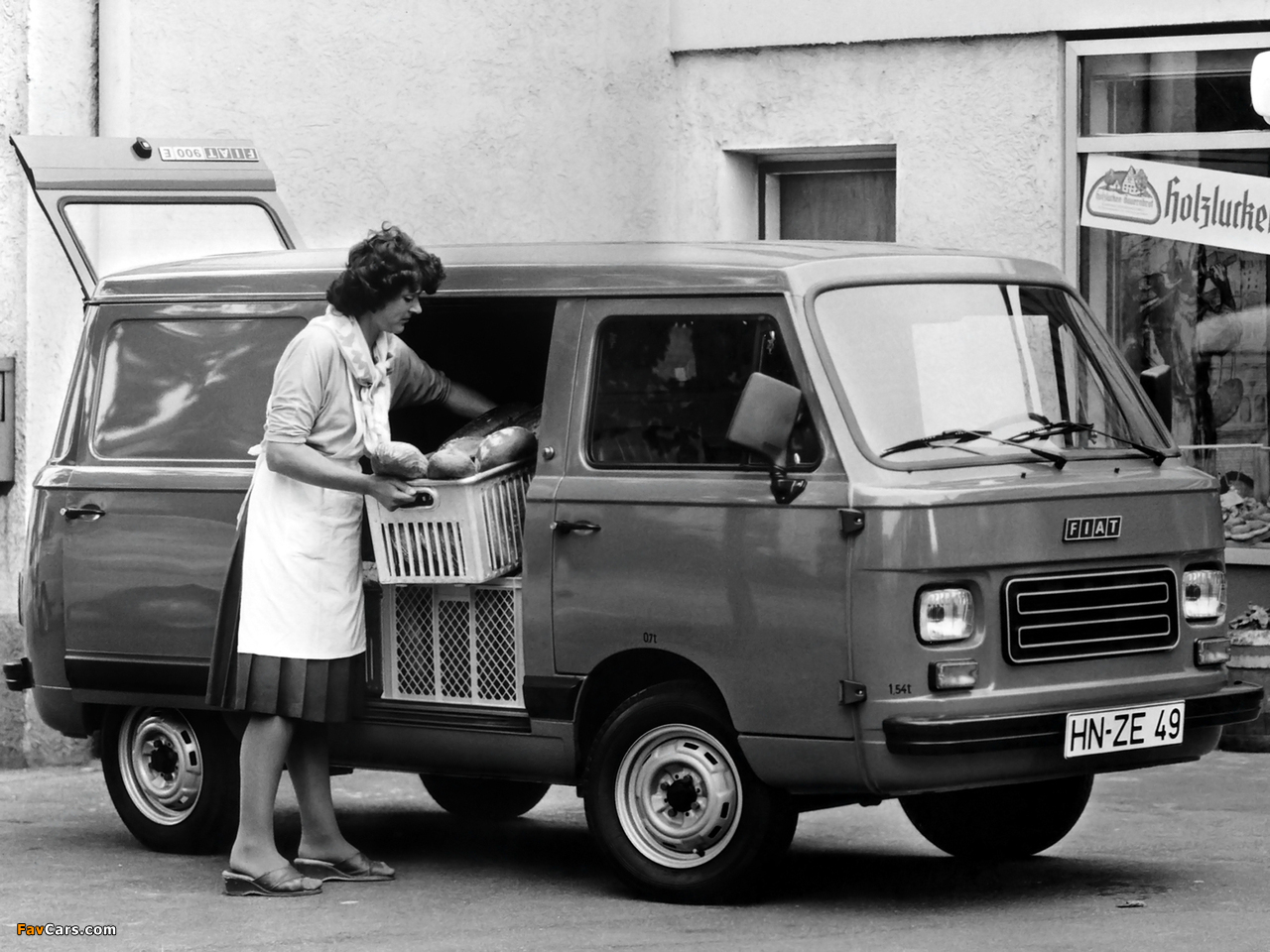 Fiat 900E Van 1980–85 images (1280 x 960)