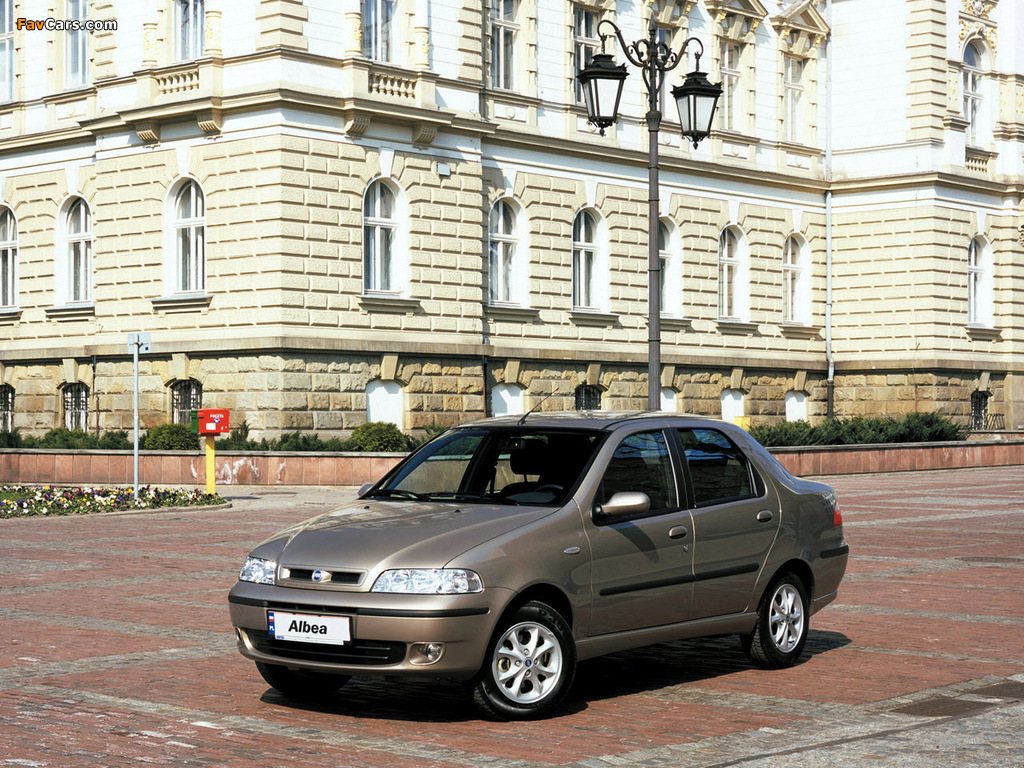 Photos of Fiat Albea 2002–04 (1024 x 768)