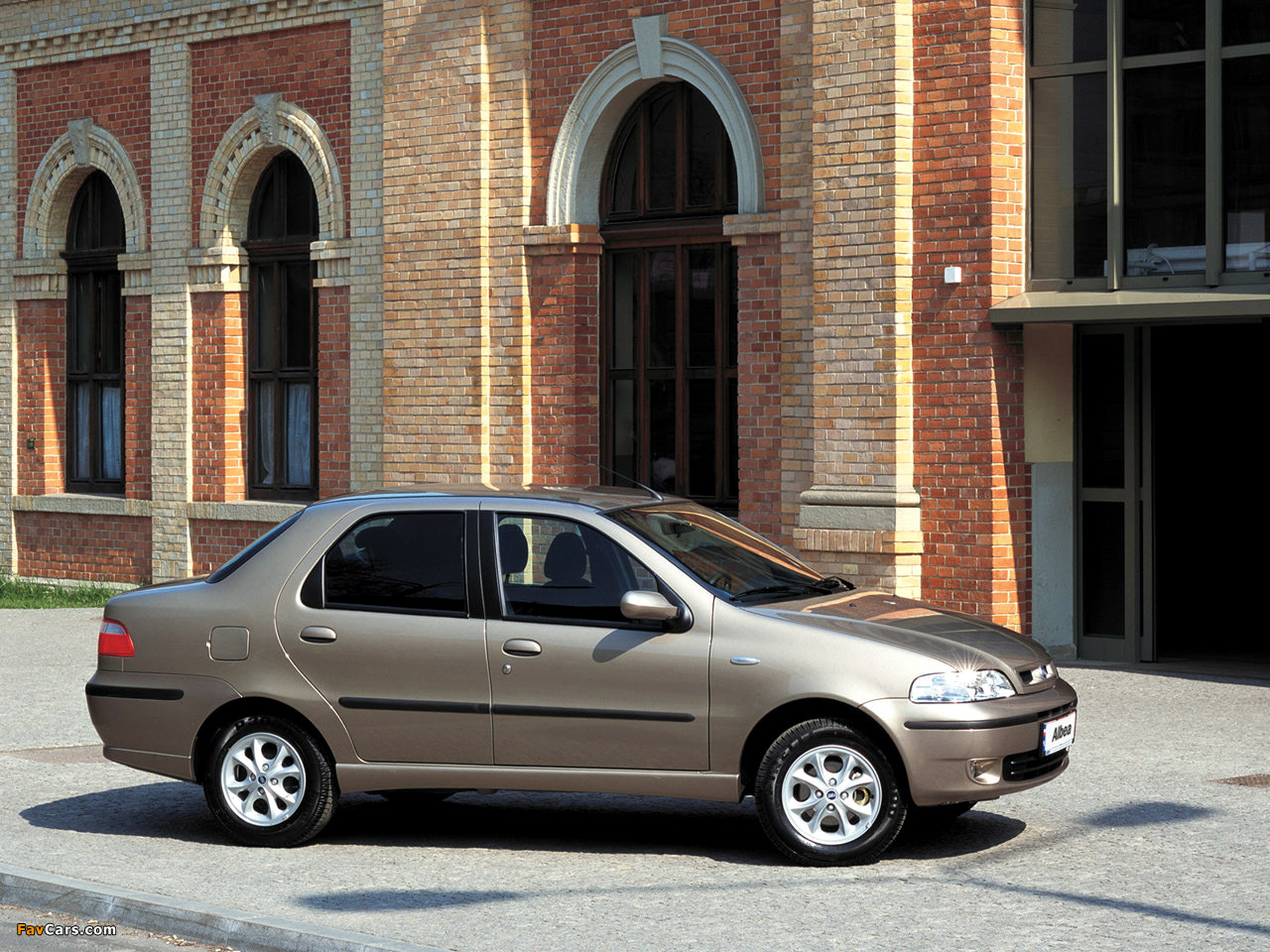 Fiat Albea 2002–04 wallpapers (1280 x 960)