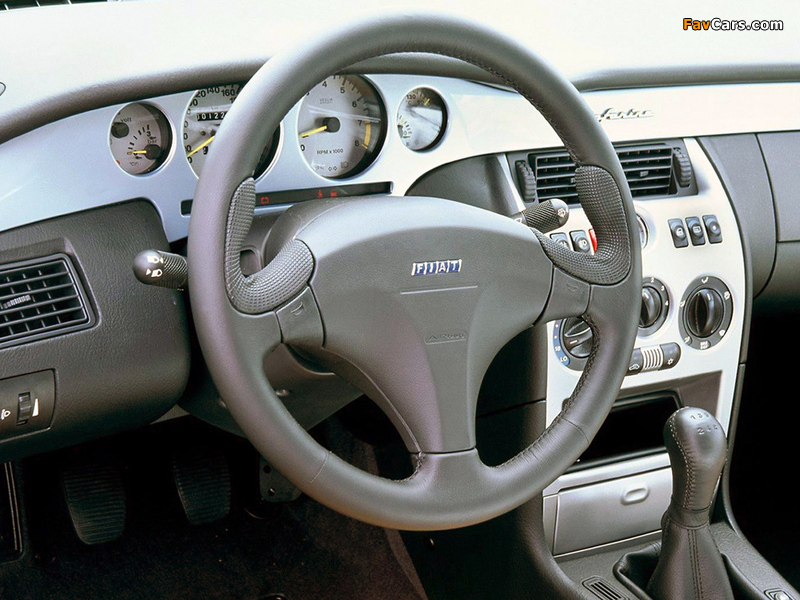 Photos of Fiat Coupe 1993–2000 (800 x 600)