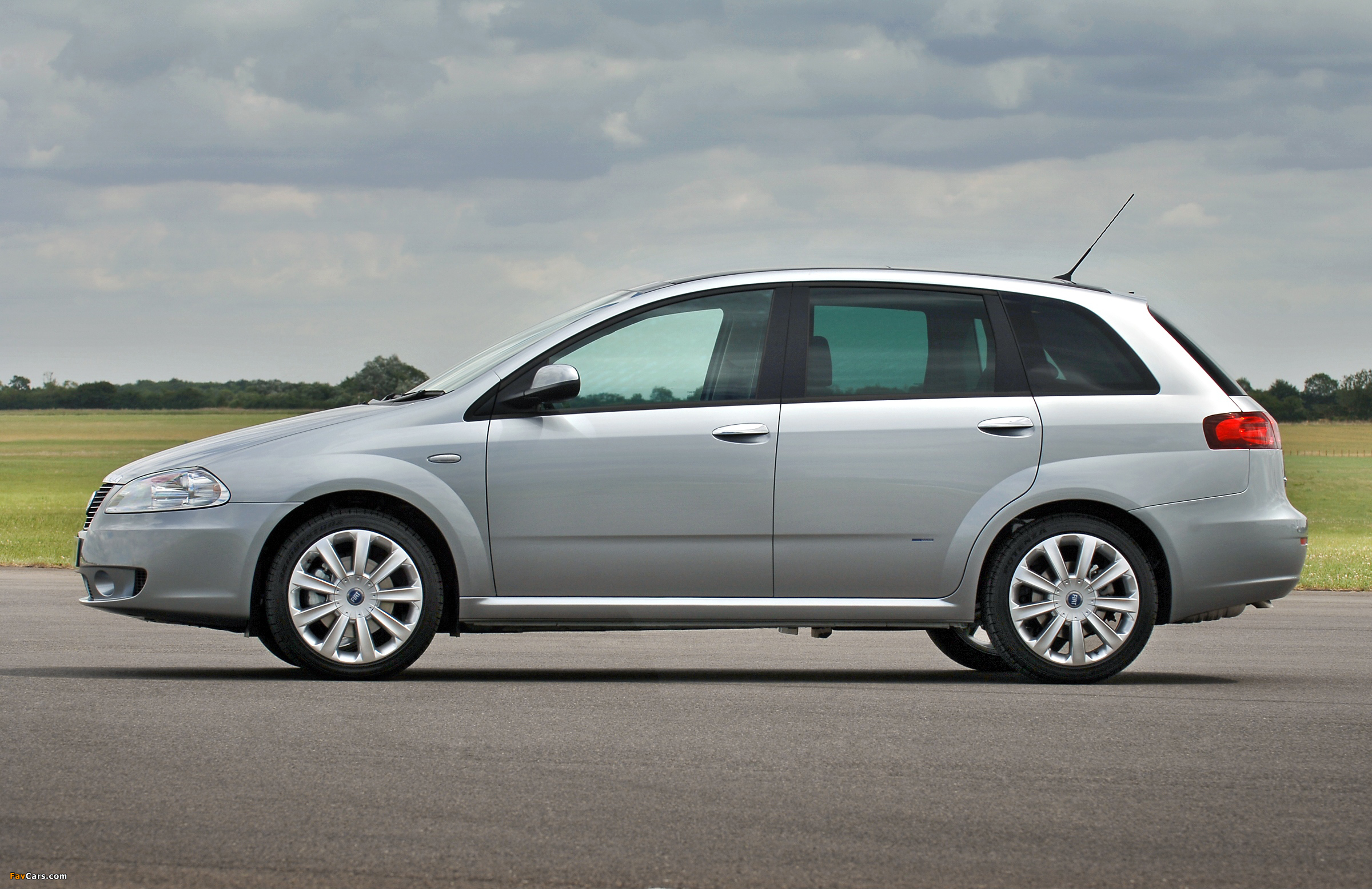 Photos of Fiat Croma UK-spec (194) 2005–2007 (2400 x 1557)