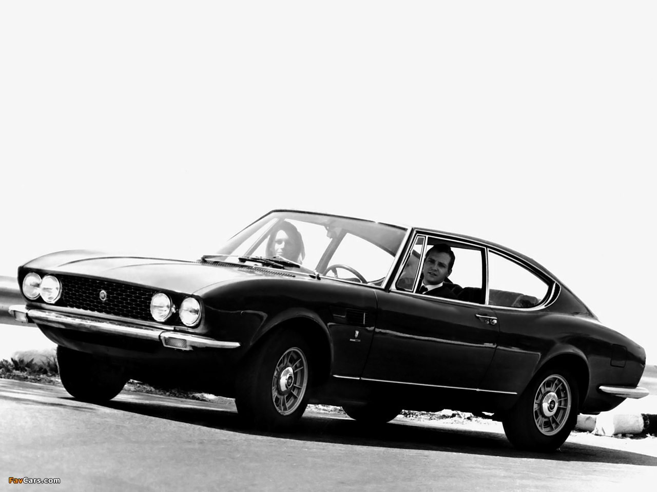 Photos of Fiat Dino Coupe 1967–69 (1280 x 960)
