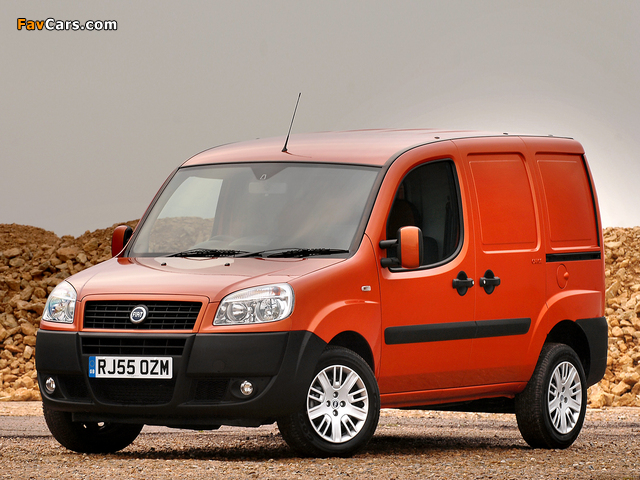 Fiat Doblò Cargo UK-spec (223) 2005–09 photos (640 x 480)