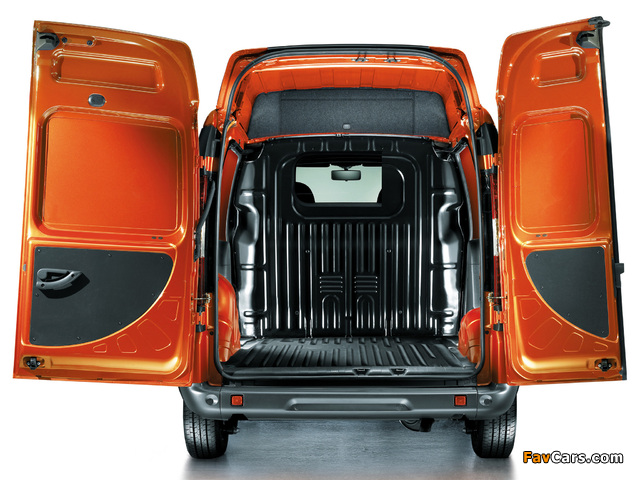 Pictures of Fiat Doblò Cargo High Roof (223) 2005–09 (640 x 480)