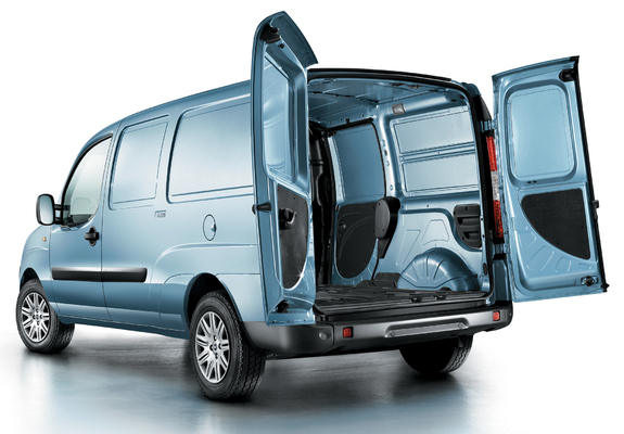 Fiat Doblò Cargo Maxi (223) 2005–09 wallpapers