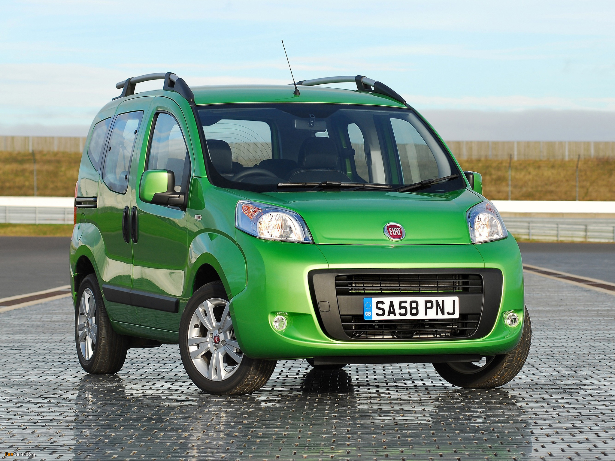 Fiat Qubo UK-spec (225) 2009 images (2048 x 1536)