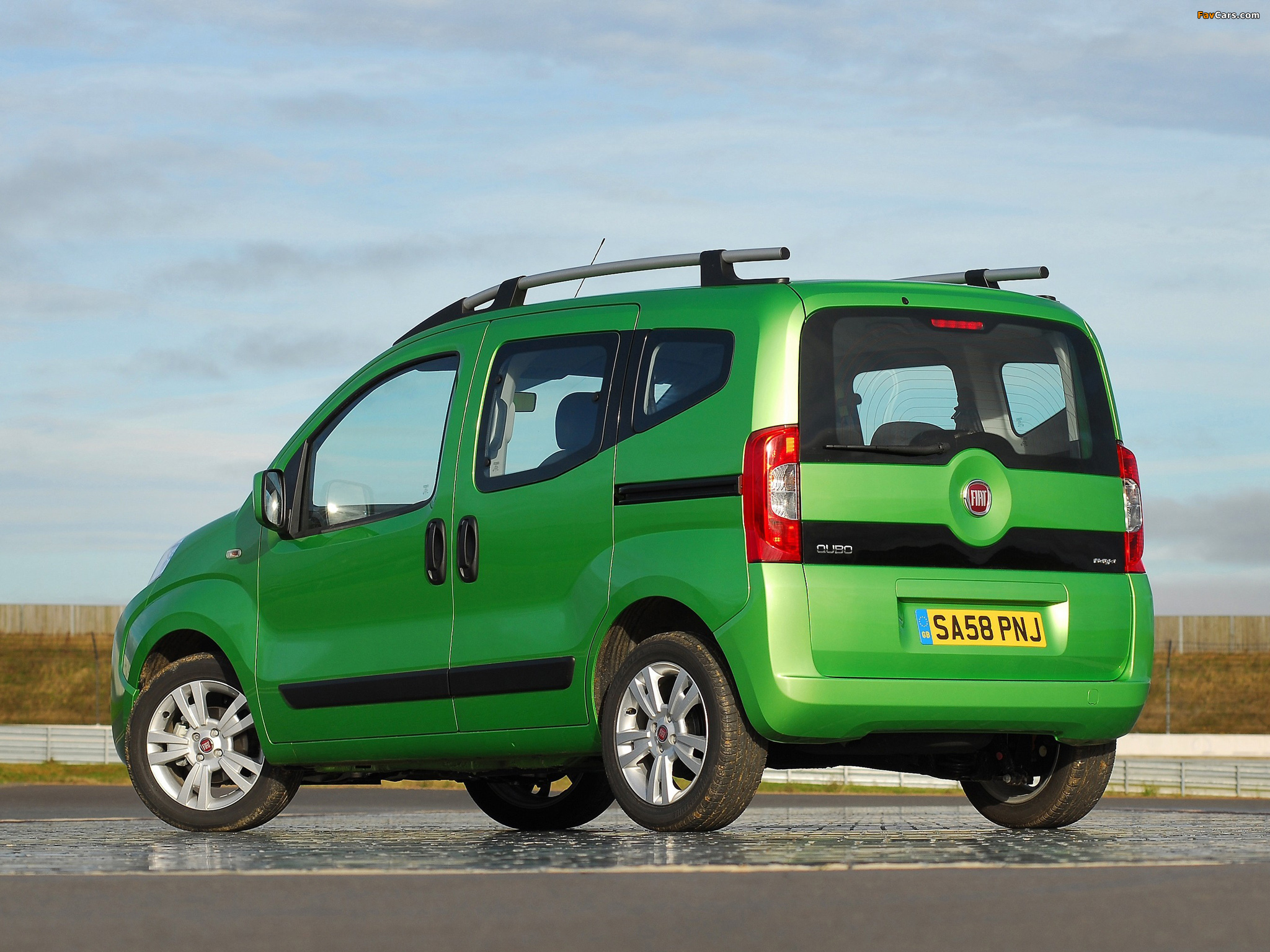 Fiat Qubo UK-spec (225) 2009 images (2048 x 1536)