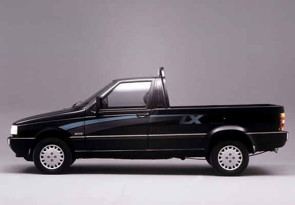 Photos of Fiat Fiorino Pick-up LX BR-spec (II) 1992–96