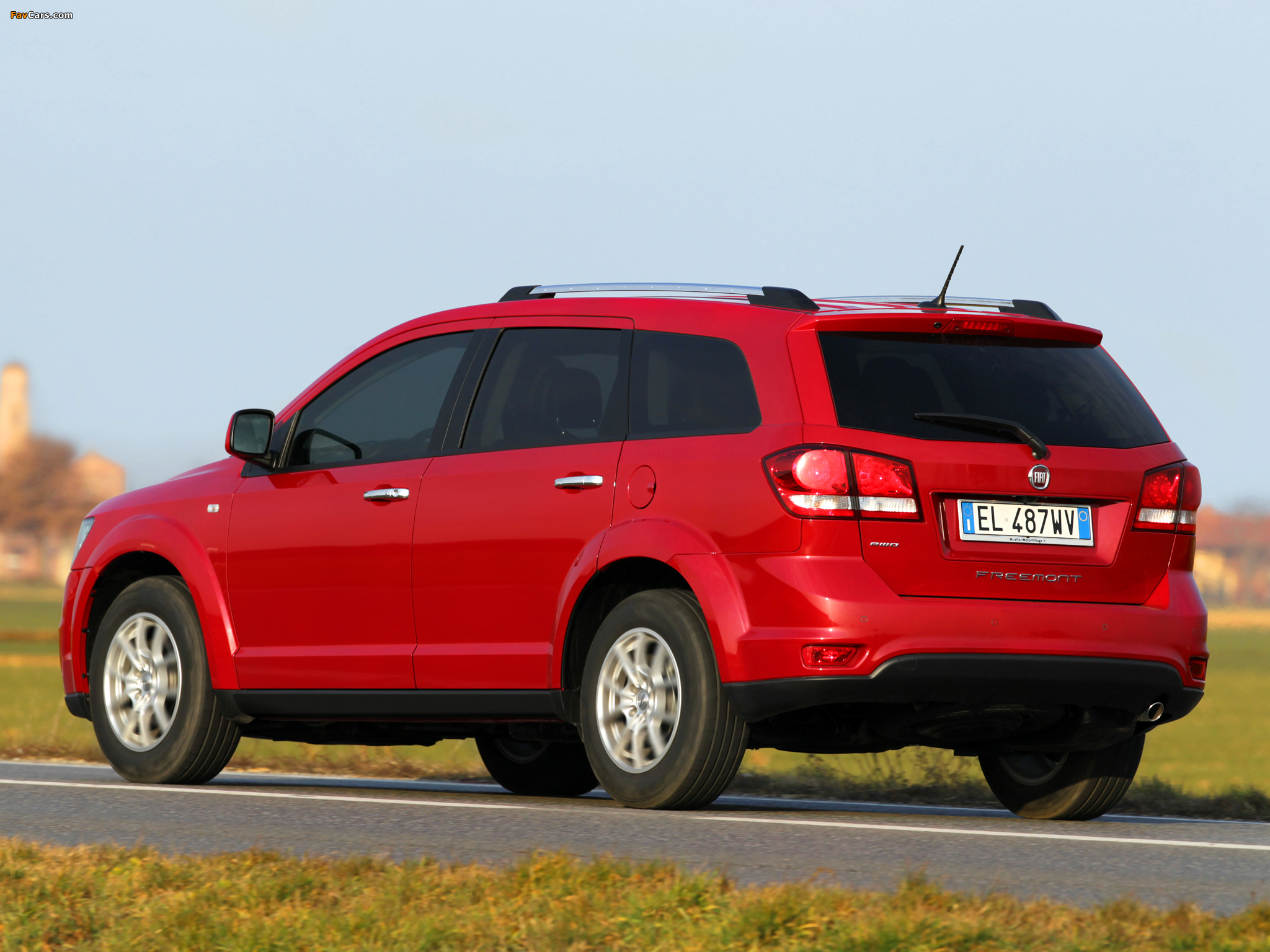 Images of Fiat Freemont AWD (345) 2011 (2048 x 1536)