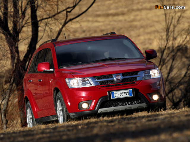 Pictures of Fiat Freemont AWD (345) 2011 (640 x 480)