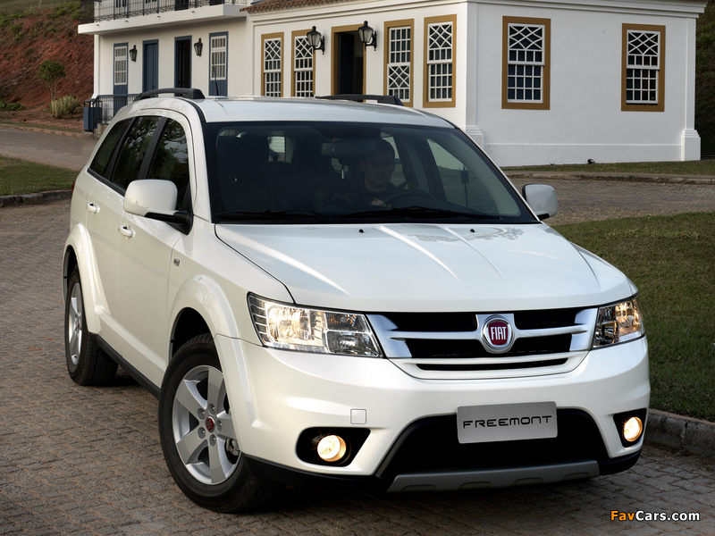 Pictures of Fiat Freemont BR-spec (345) 2011 (800 x 600)