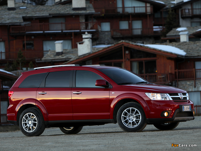 Pictures of Fiat Freemont AWD (345) 2011 (800 x 600)