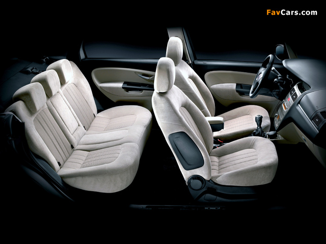 Pictures of Fiat Linea 2007 (640 x 480)