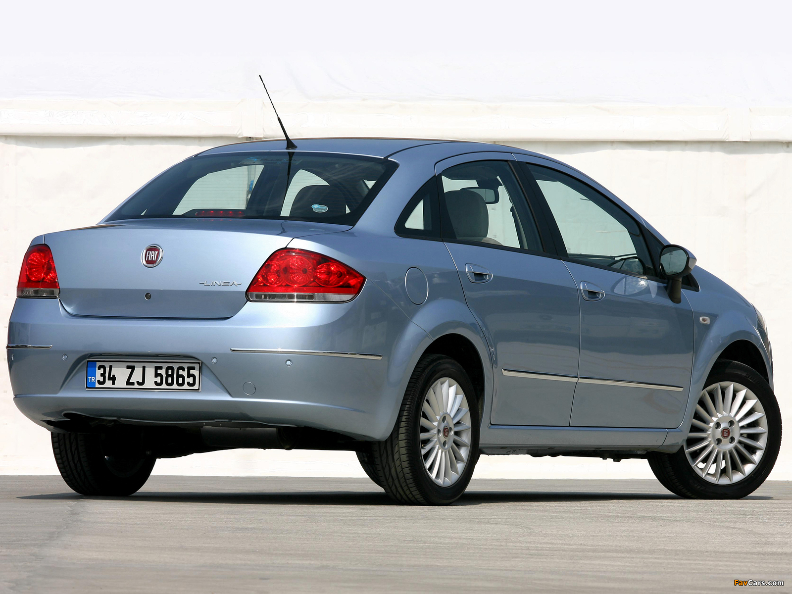 Fiat Linea 2007 wallpapers (1600 x 1200)