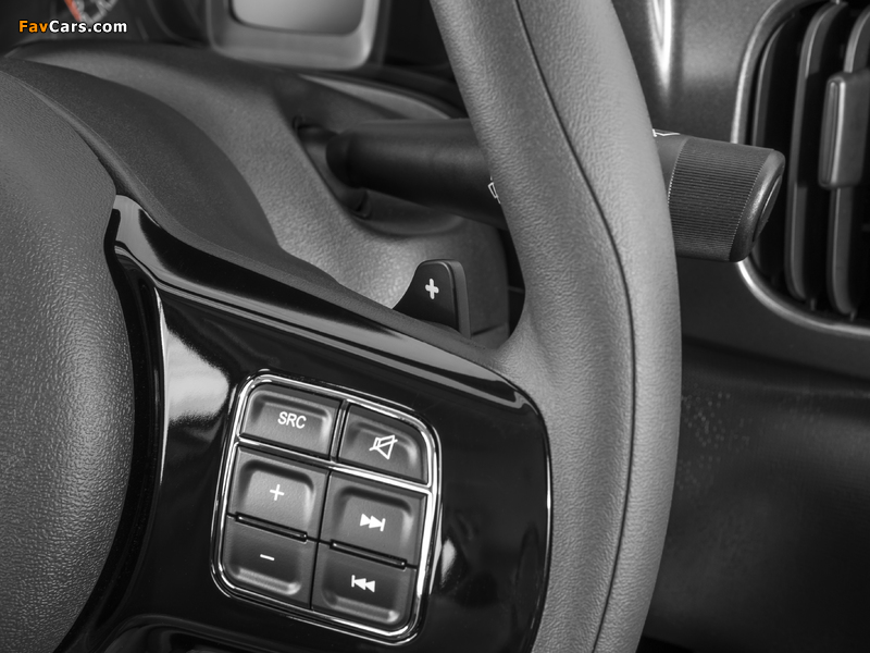 Fiat Mobi Drive GSR (344) 2017 pictures (800 x 600)