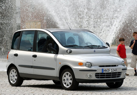 Photos of Fiat Multipla 2002–04